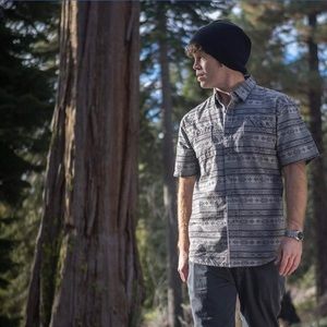 Men’s Casual Button Up